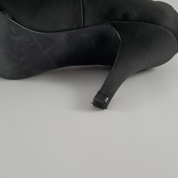 Steve Madden Peep Toe Pumps - Picture 5 of 8